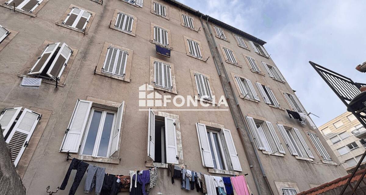 Appartement à MARSEILLE-3E