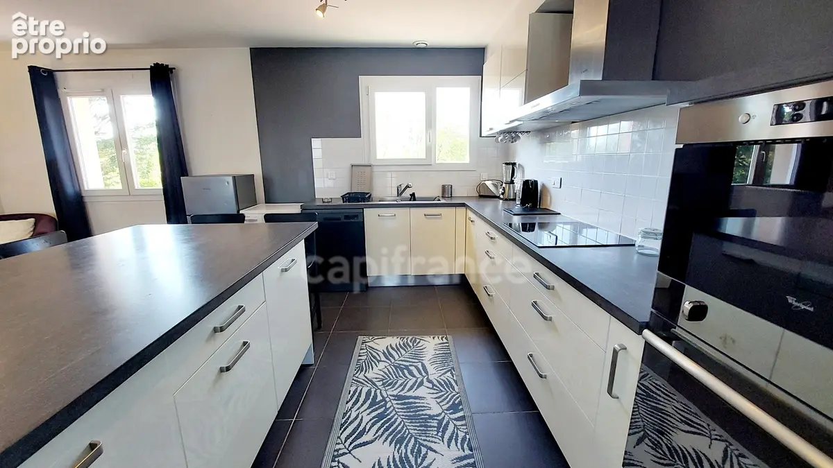 Maison à Salignac-Eyvigues, 155m², 7 pièces, 5 chambres, 5667m² de terrain, sans travaux, rentabilité, terrain en plus à bâtir - photo 11