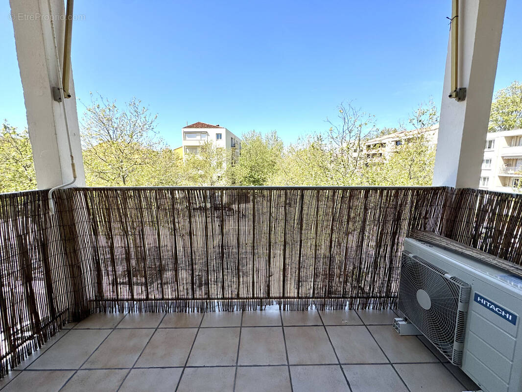 Appartement à SIX-FOURS-LES-PLAGES