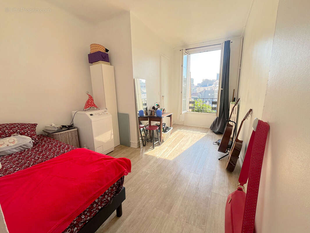 Appartement à PARIS-20E