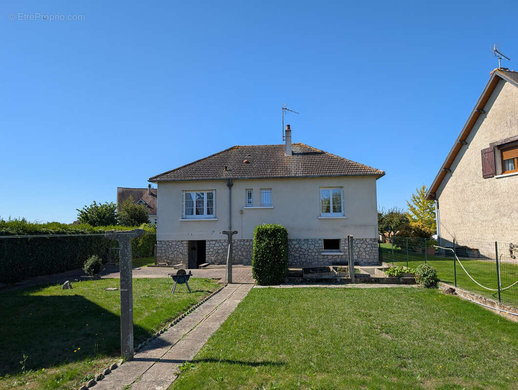 Maison à CHATEAUDUN
