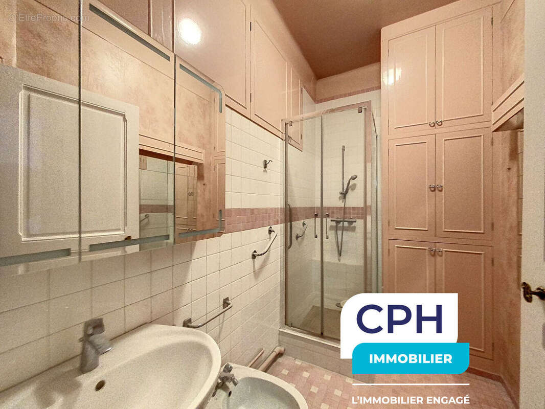 Appartement à PARIS-12E