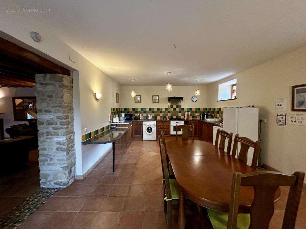 Corps de ferme, 2 gîtes accessibles PMR et une autre maison - photo 20