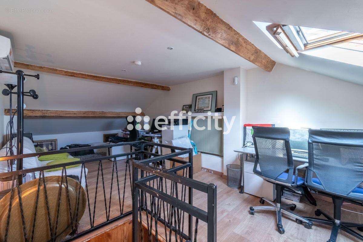 Maison à CHOISY-LE-ROI