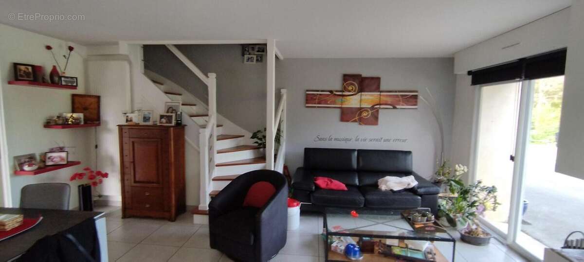 Photo 3 - Maison à LA VRAIE-CROIX