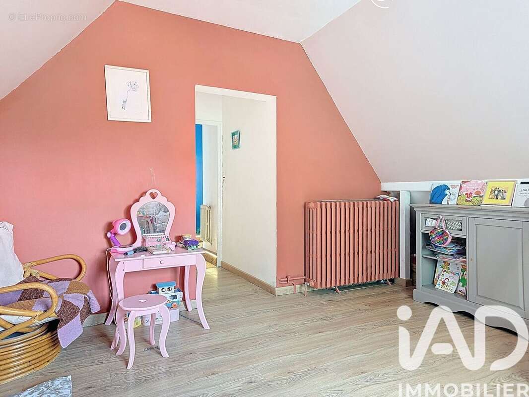 Photo 9 - Maison à LIVRE-SUR-CHANGEON