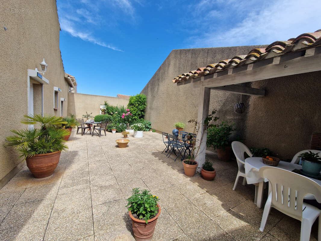 Maison à COURSAN