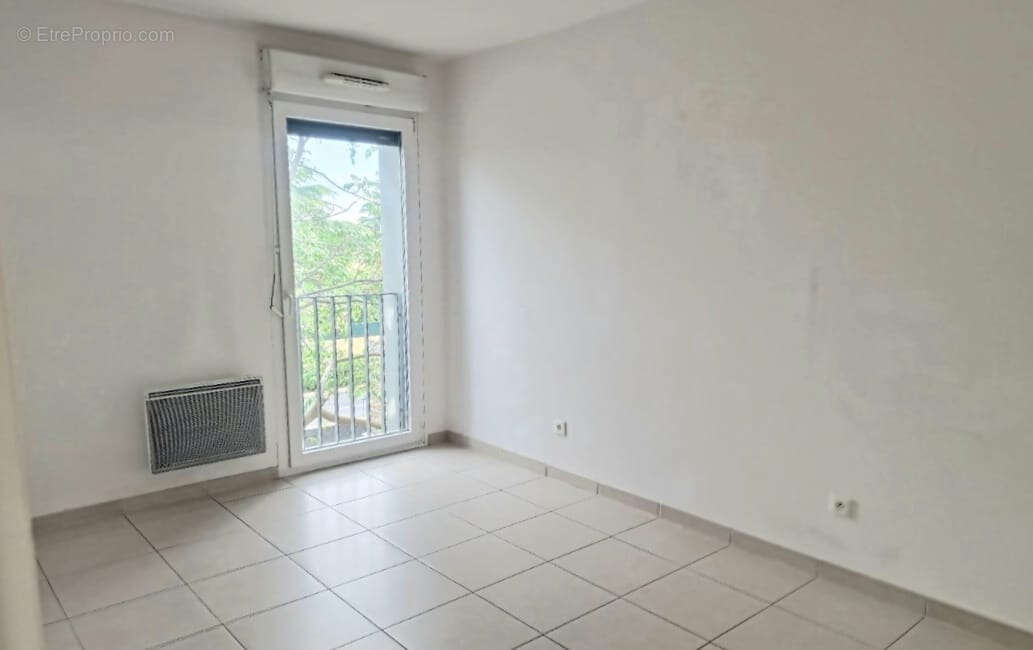 Appartement à JUVIGNAC