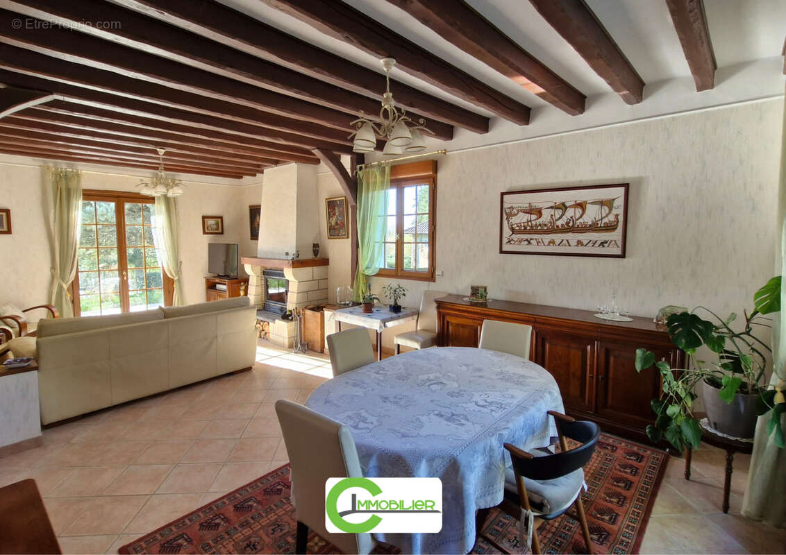 Maison à CORMES