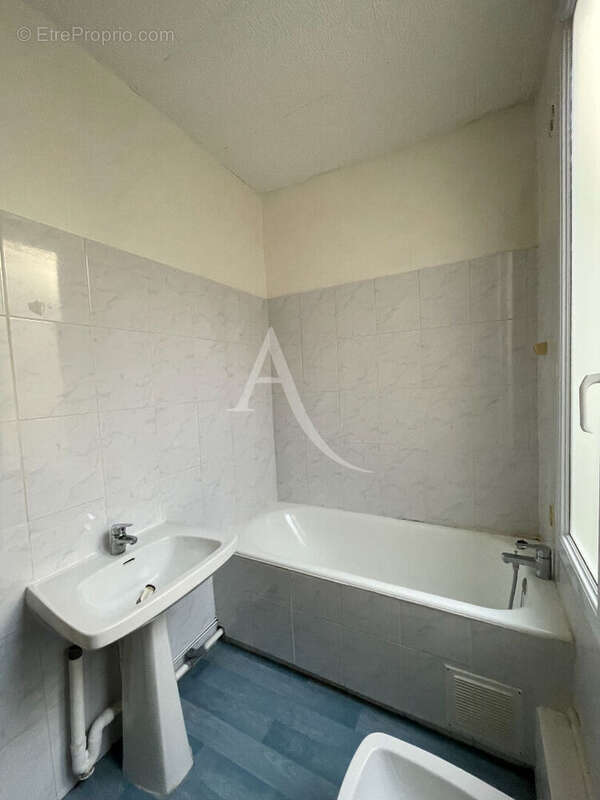 Appartement à FONTENAY-LE-COMTE