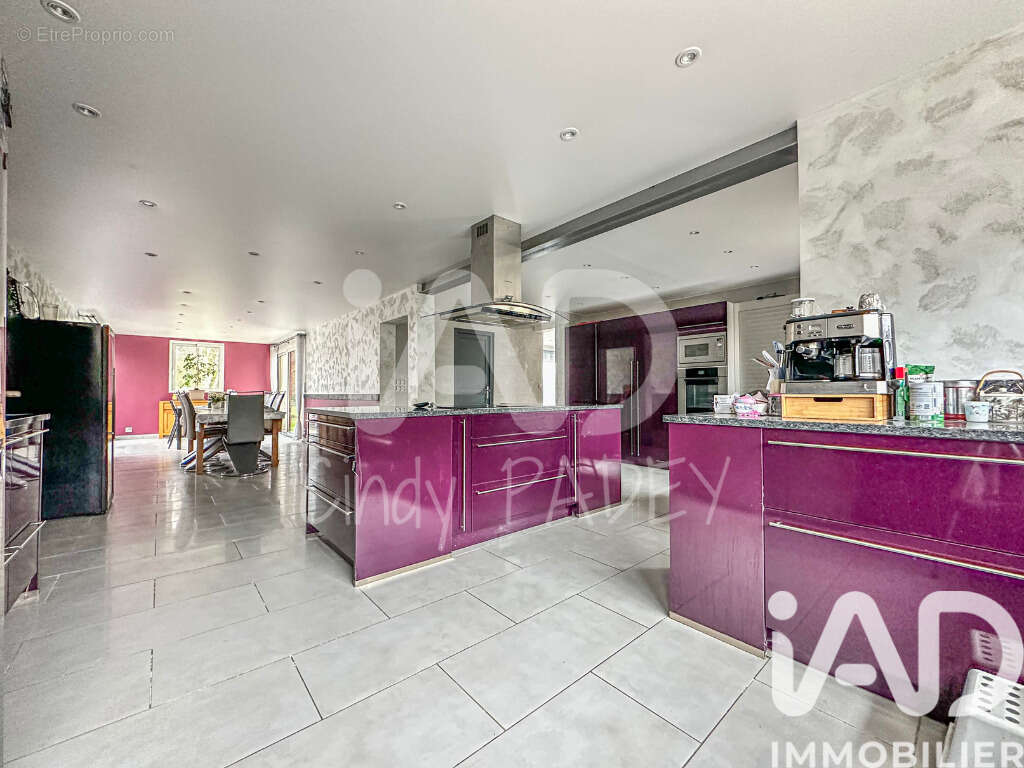 Photo 5 - Maison à CRECY-LA-CHAPELLE