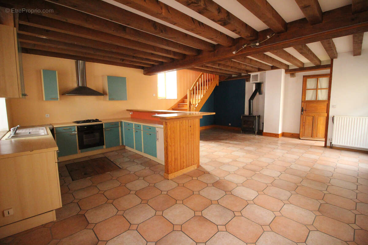 Maison à VILLARS-FONTAINE