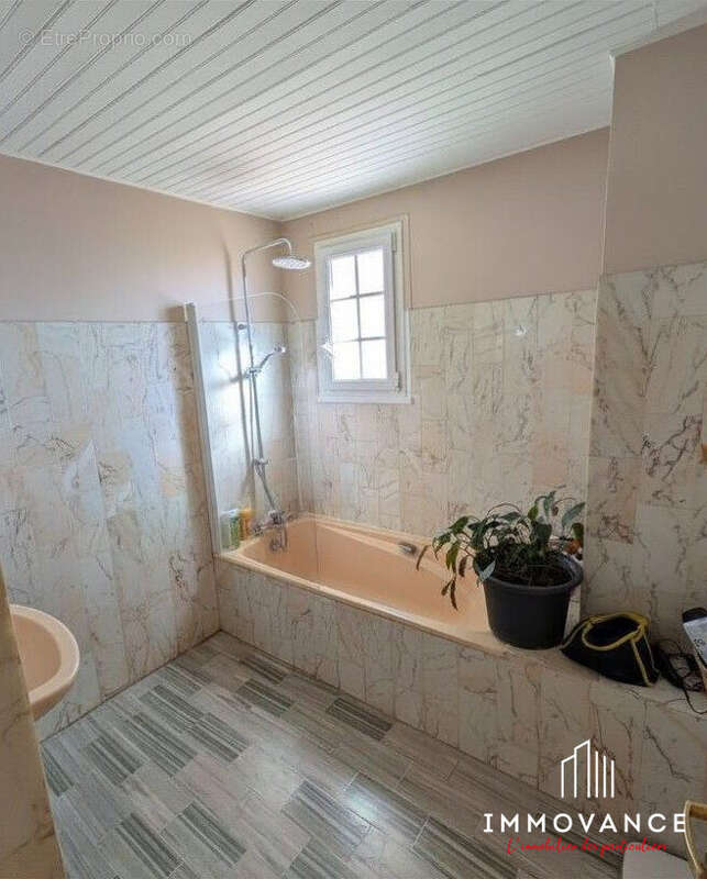 Maison à LE CRES