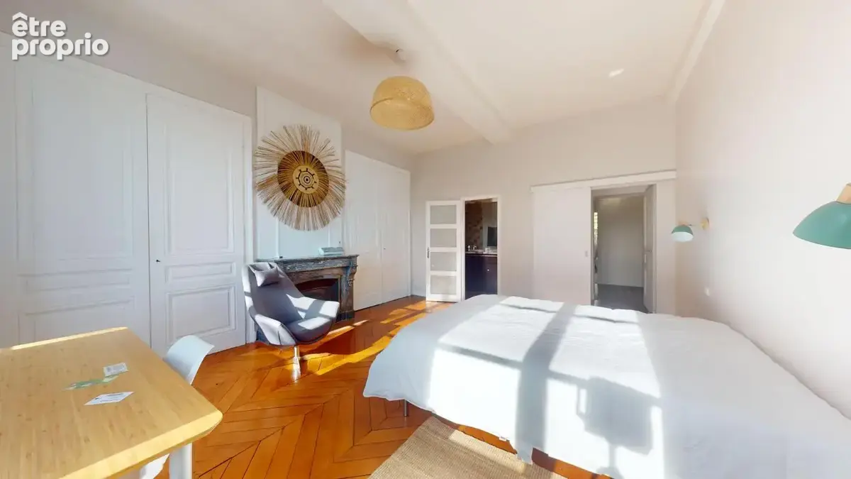 UNIQUE - Appartement d'exception de 147 m² avec vue panoramique sur le Rhône - photo 9