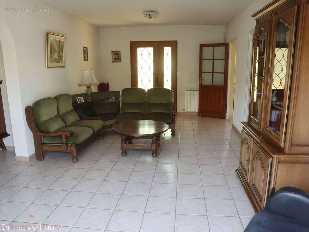 Maison à ETOILE-SUR-RHONE