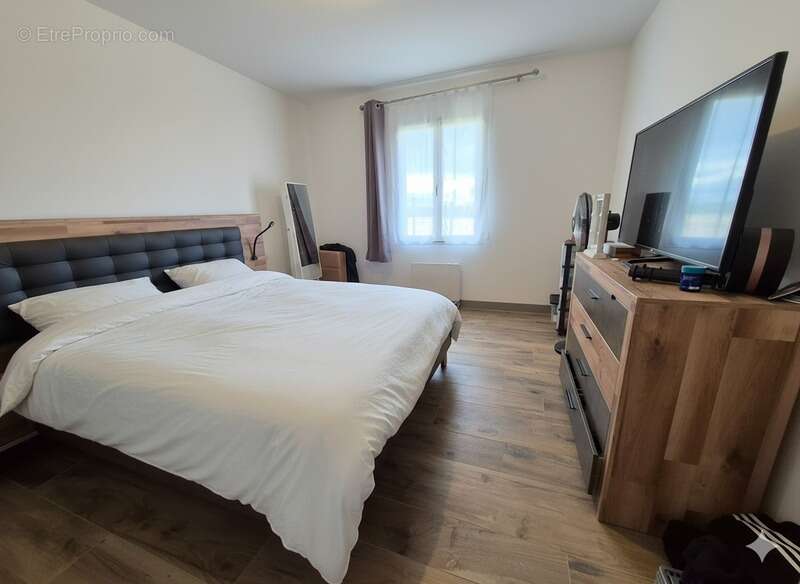 Maison à SAINT-COUTANT-LE-GRAND