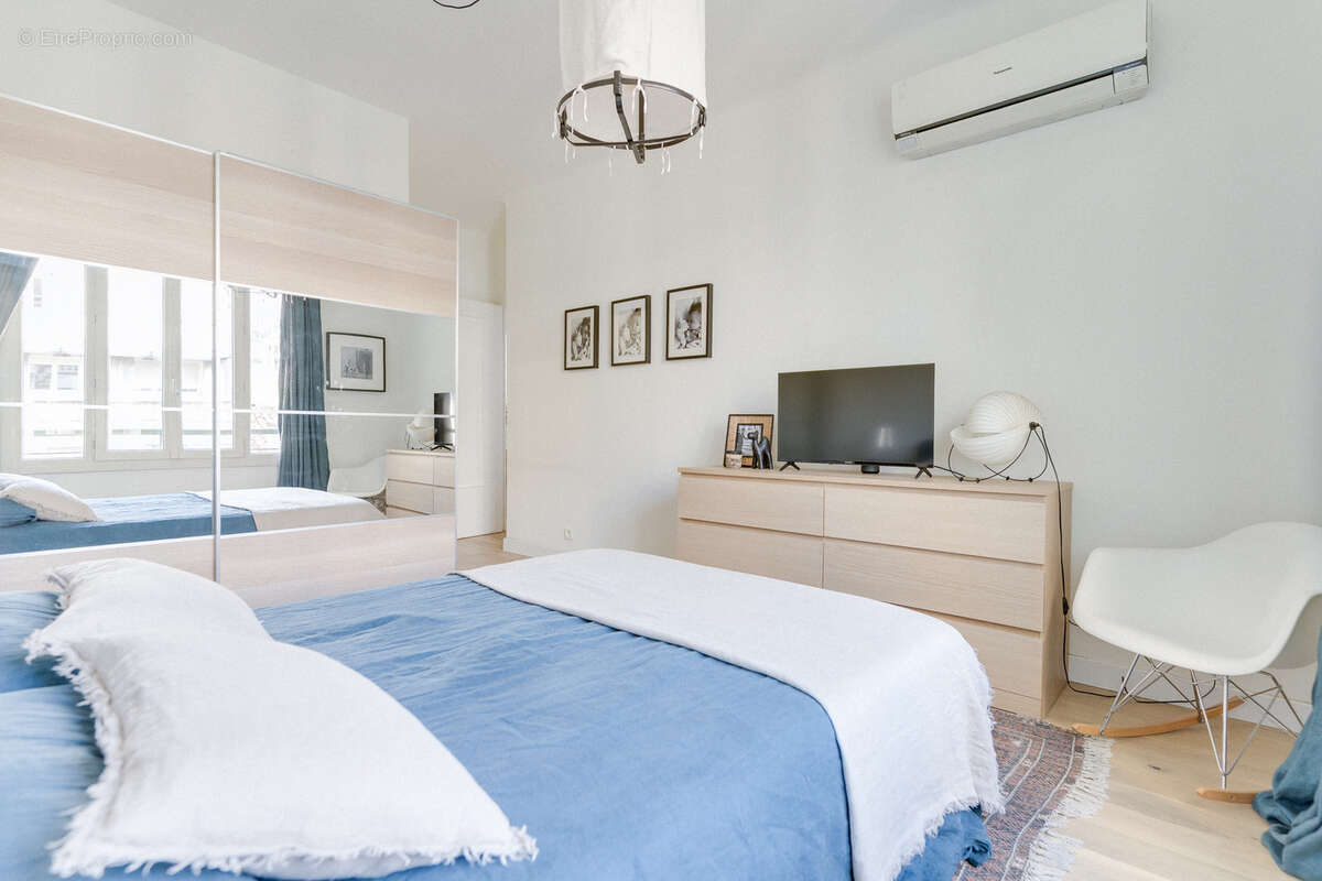 Appartement à MARSEILLE-6E