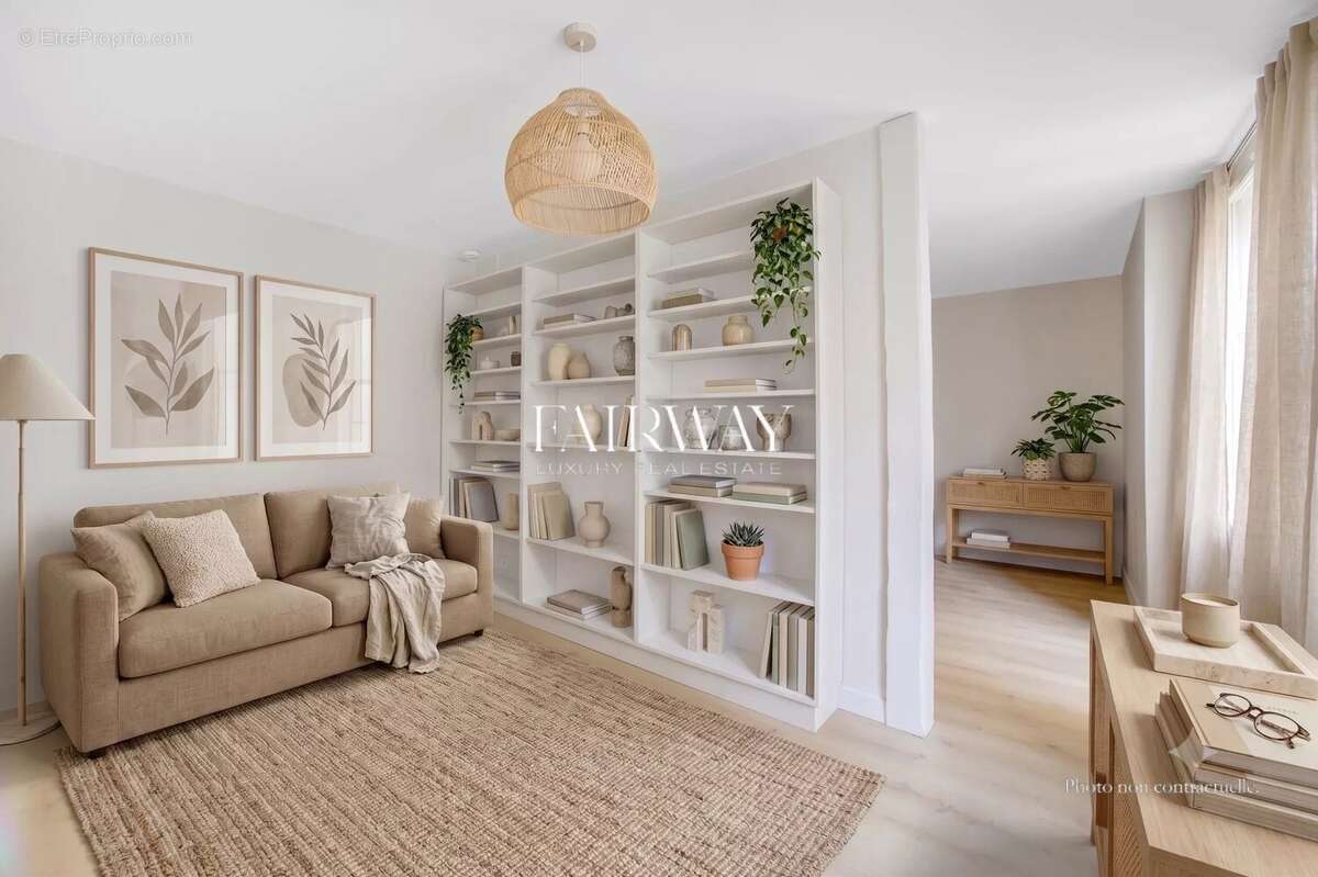 Appartement à PARIS-8E