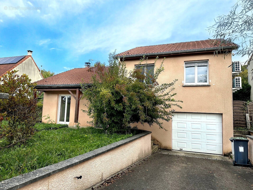 Maison à DOMEVRE-EN-HAYE