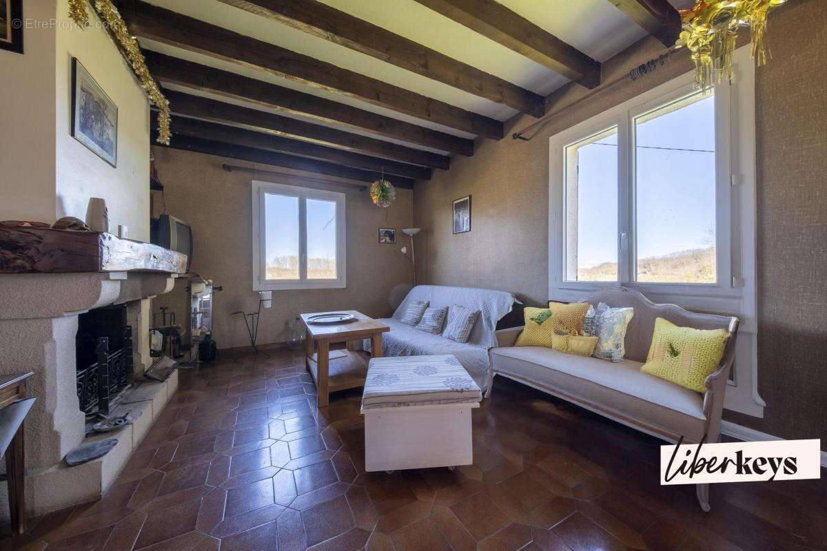 Maison à LAPENNE