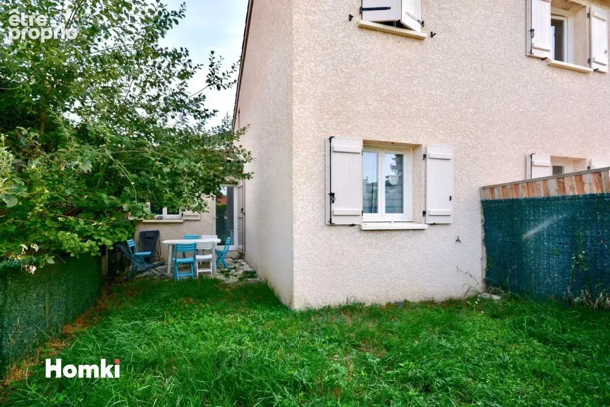 Maison/Villa T4 de 80 m² à Anse 69480 - photo 2
