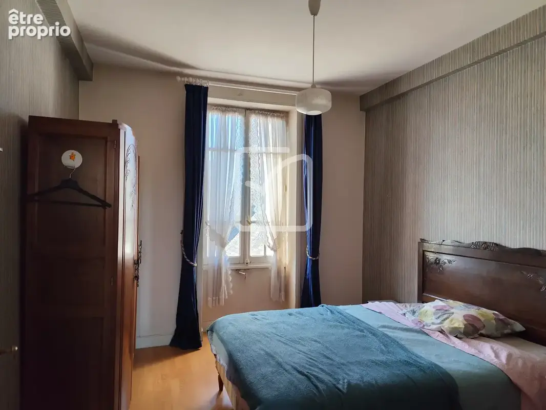 Belle bâtisse des années 50 aux volumes généreux - photo 7