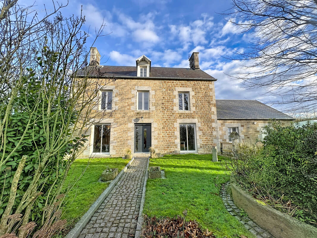 Maison à LA BLOUTIERE