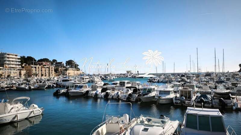 Appartement à CARRY-LE-ROUET