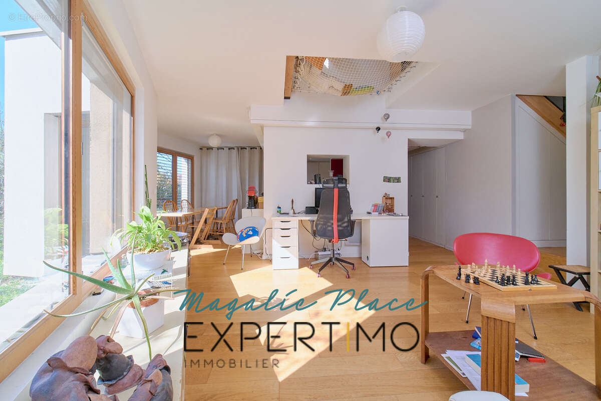 Appartement à BRON
