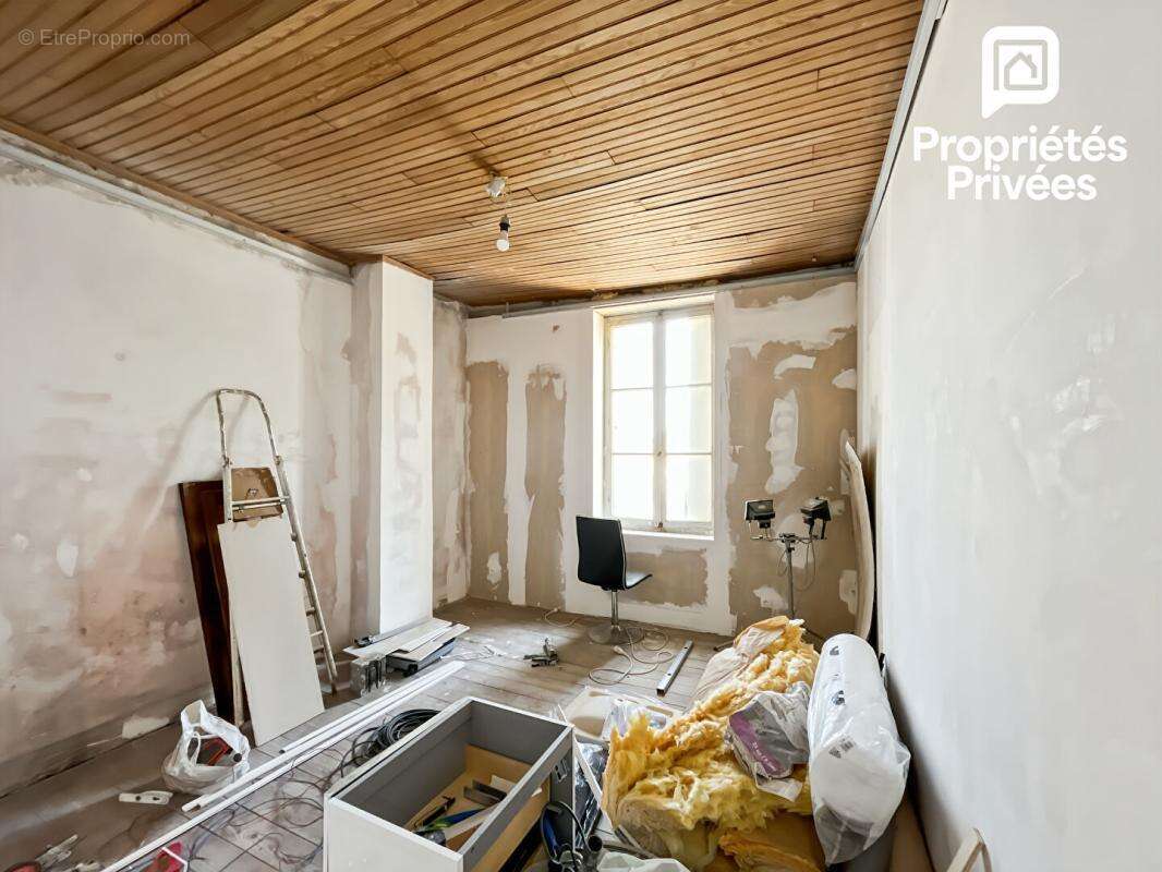 Maison en pierre - 287m2 - 5 chambres - 4entrées indépendantes - photo 7
