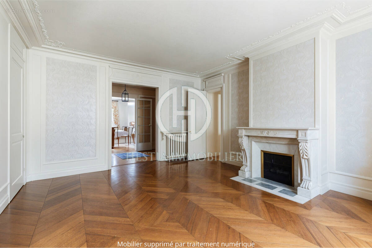 Appartement à PARIS-10E