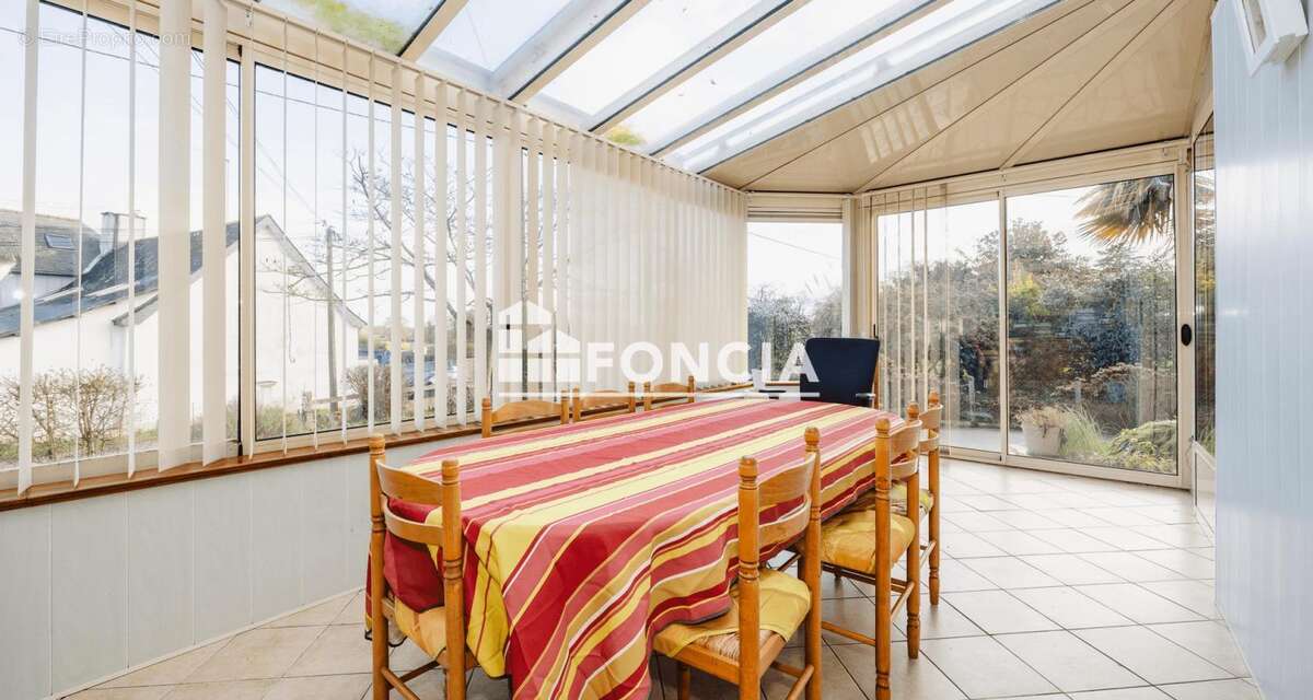 Maison à NOYAL-CHATILLON-SUR-SEICHE