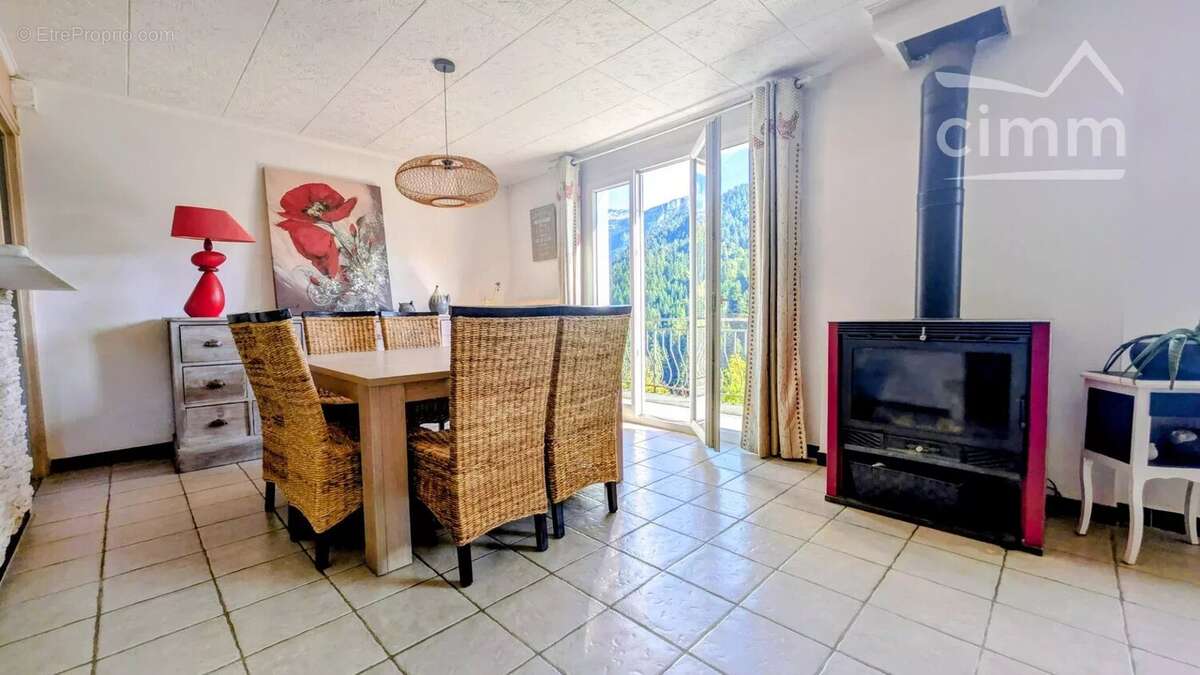 Maison à SAINT-PIERRE-DE-CHARTREUSE