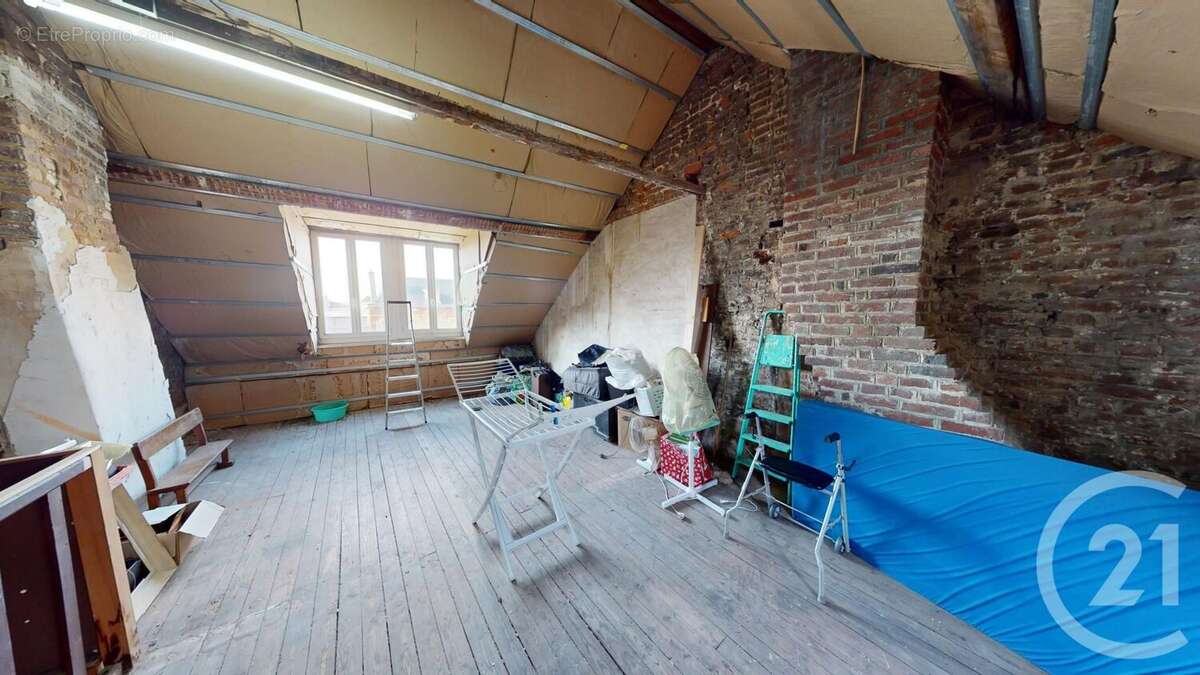 Maison à SAINT-QUENTIN