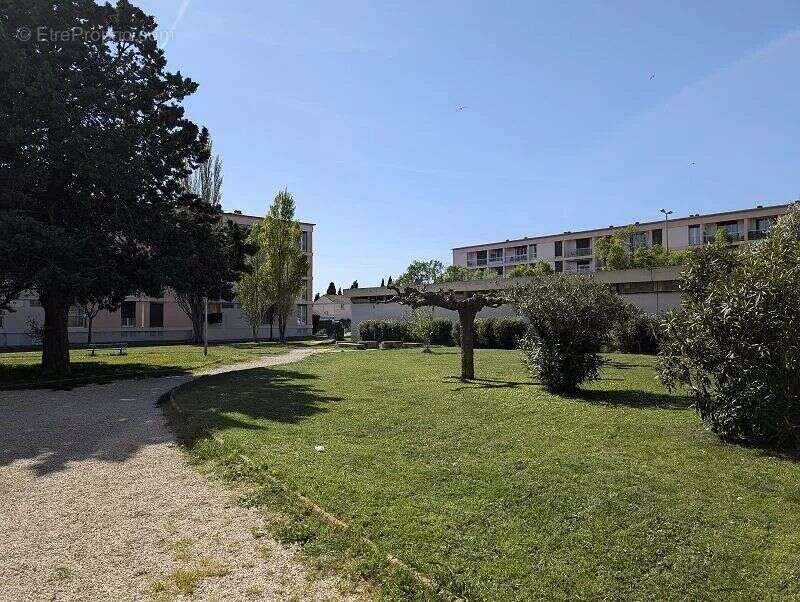 Appartement à PORT-DE-BOUC