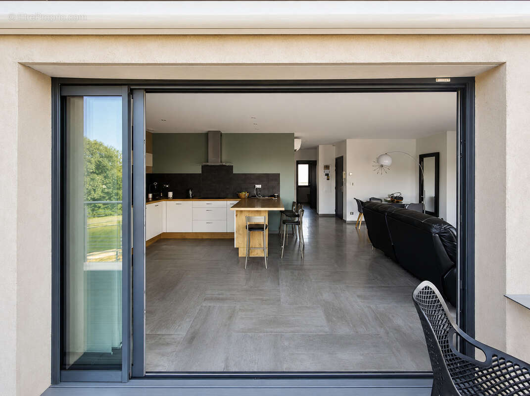 Pépinière Canal à découvrir ce magnifique  appartement d'exception de 3 pièces très lumineux de 85,50 m2, situ - photo 2