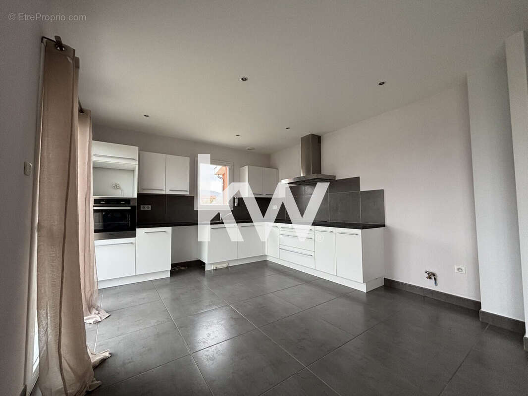 Maison à POLLIONNAY