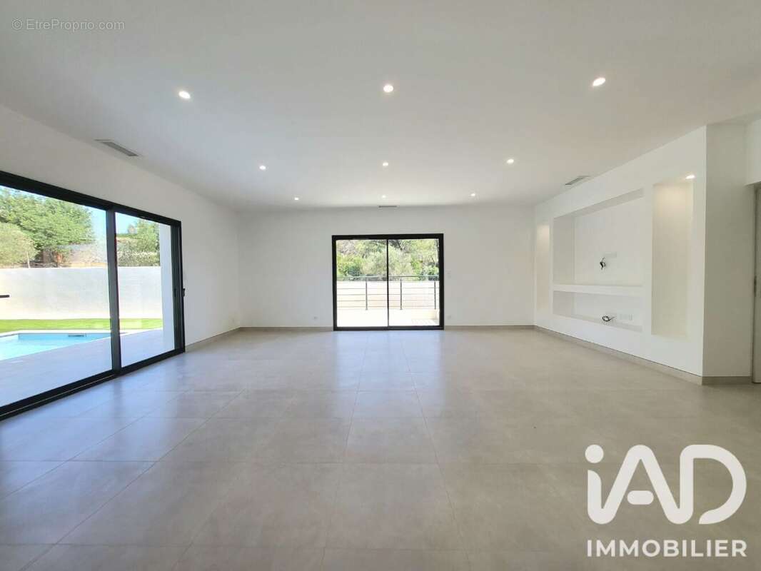 Maison 110 m² à Saint-Andre-De-Roquelongue  - photo 6
