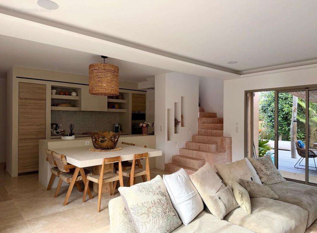Maison à SIX-FOURS-LES-PLAGES