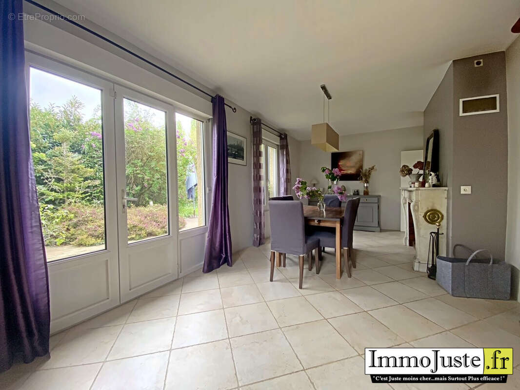 Maison à LES ESSARTS-LE-ROI