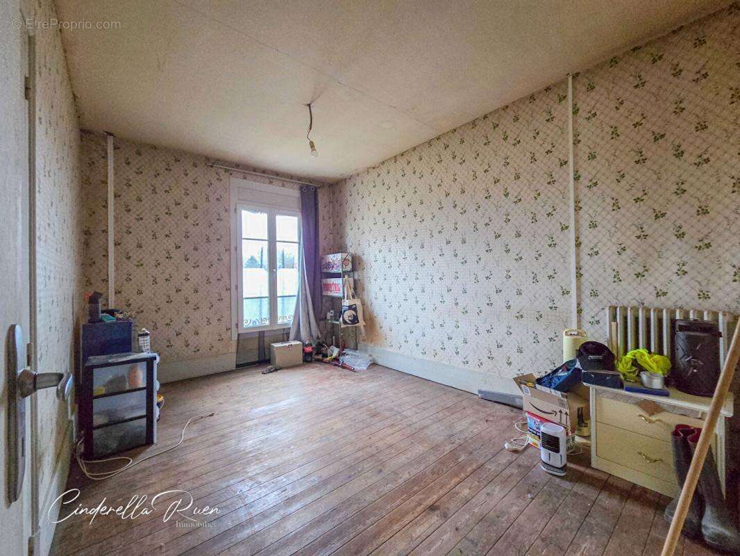 Maison à BAZOCHES-LES-GALLERANDES