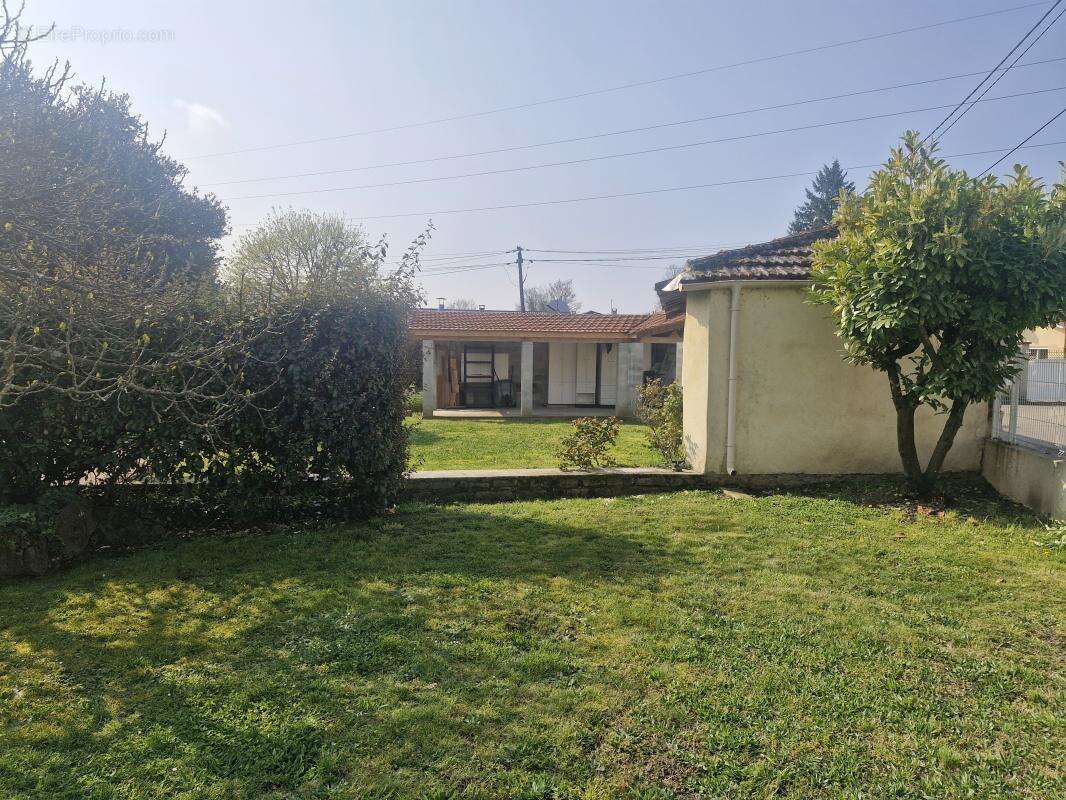 Maison à COLLONGES-AU-MONT-D'OR