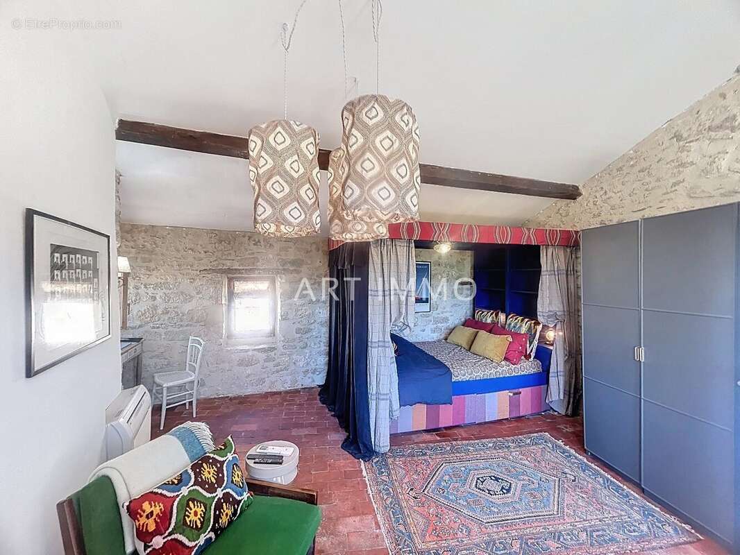 Maison à BONNIEUX