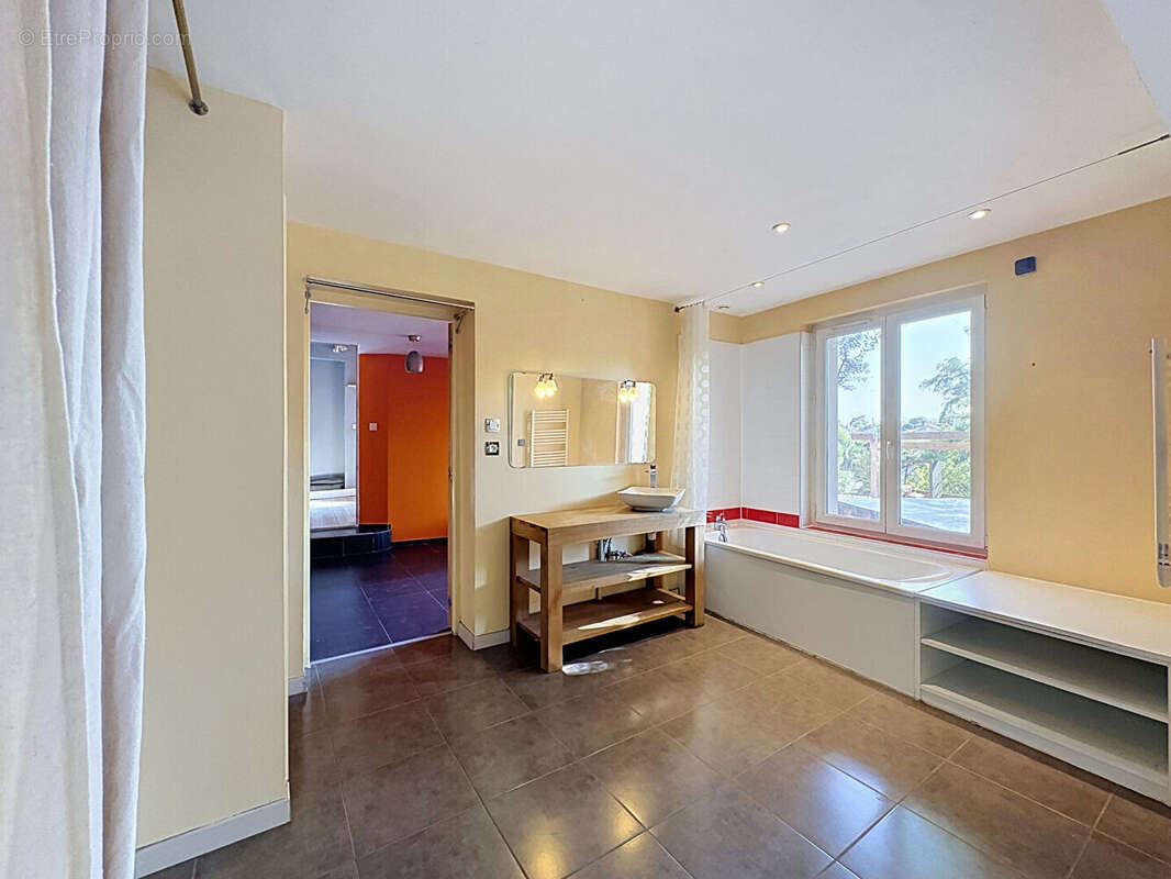 A VENDRE Maison Caluire VASSIEUX  4 pièce(s) 69.06 m2 - photo 10