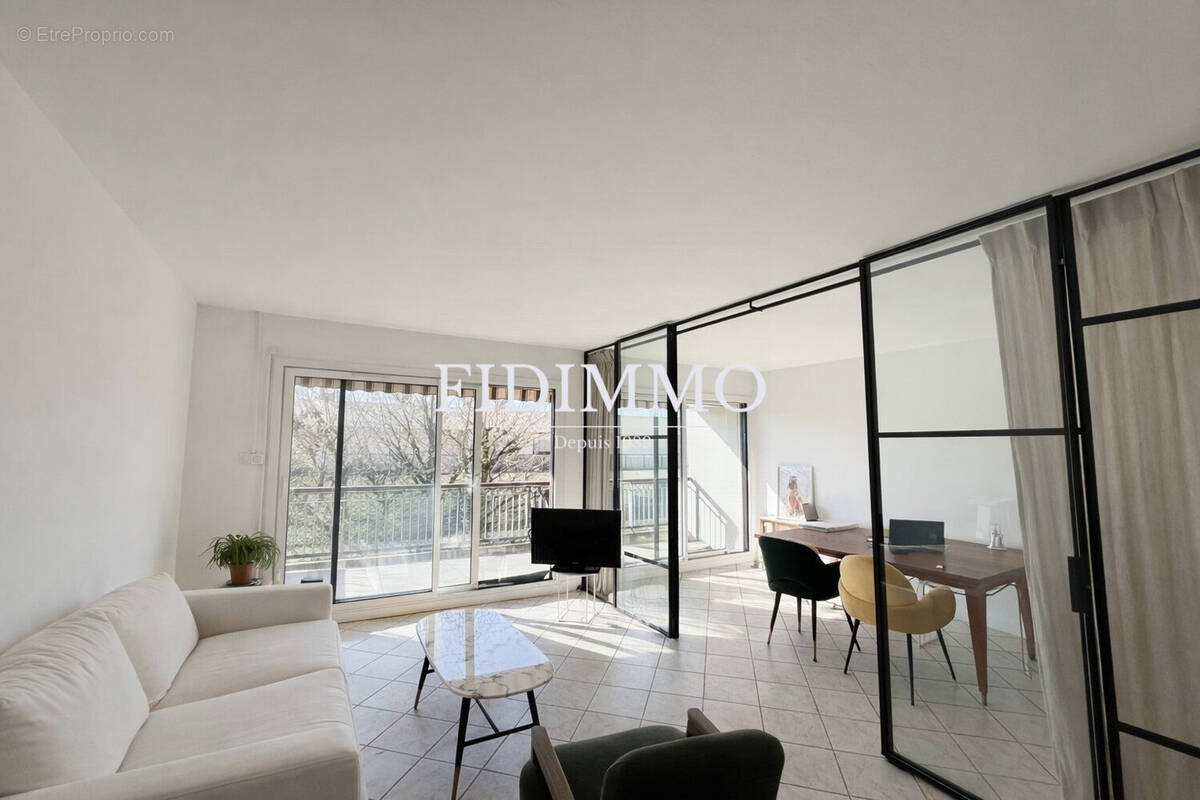 Appartement à CHENNEVIERES-SUR-MARNE