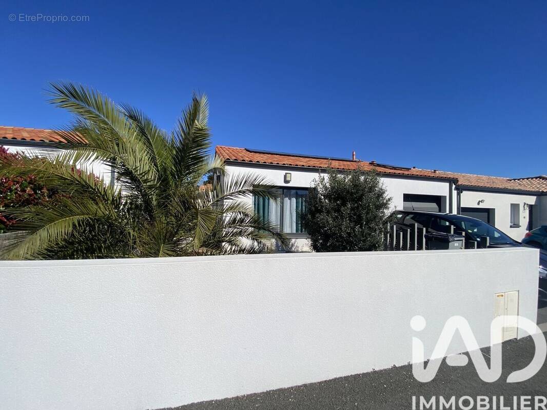 Photo 1 - Maison à TALMONT-SAINT-HILAIRE