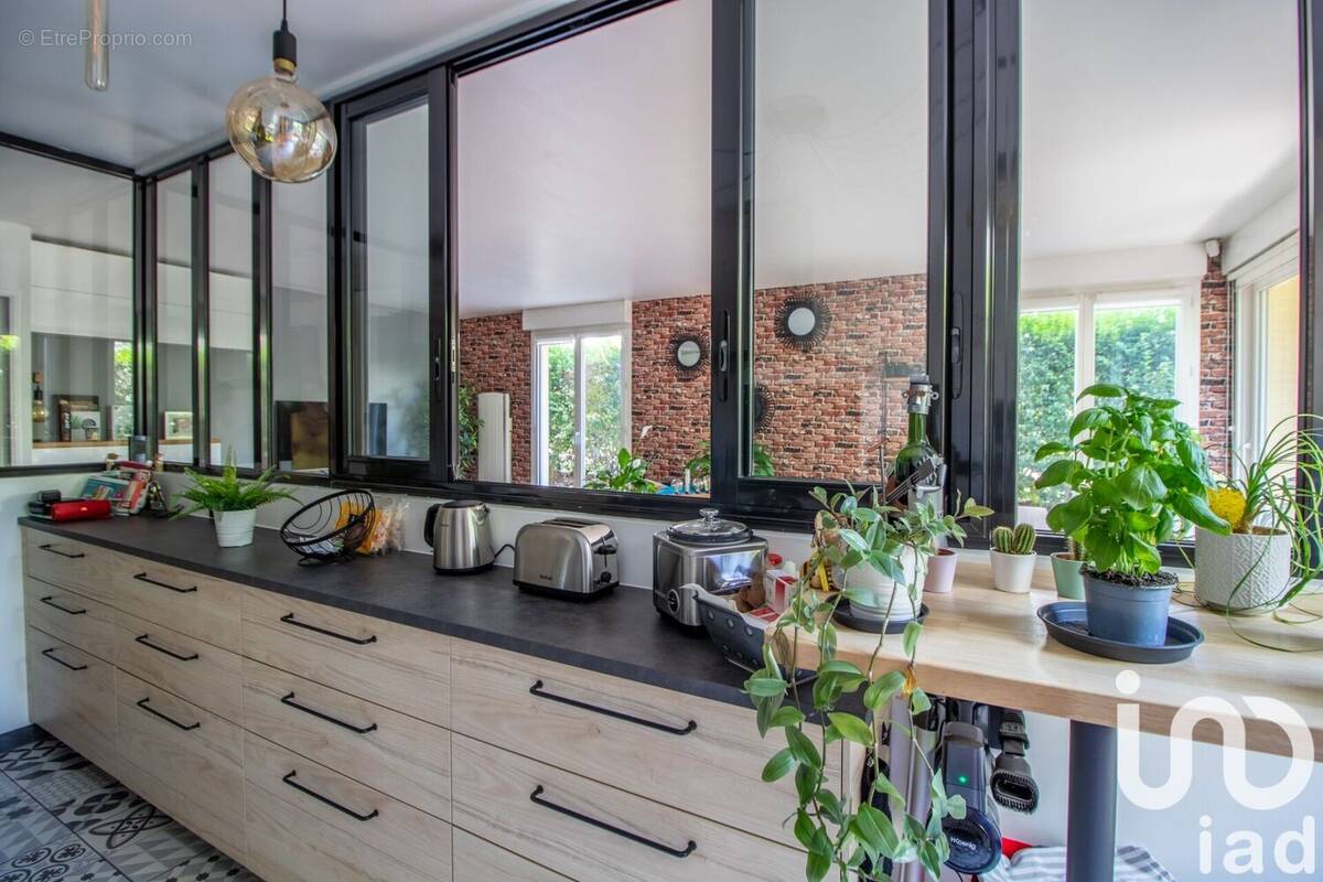 Photo 1 - Appartement à RUEIL-MALMAISON