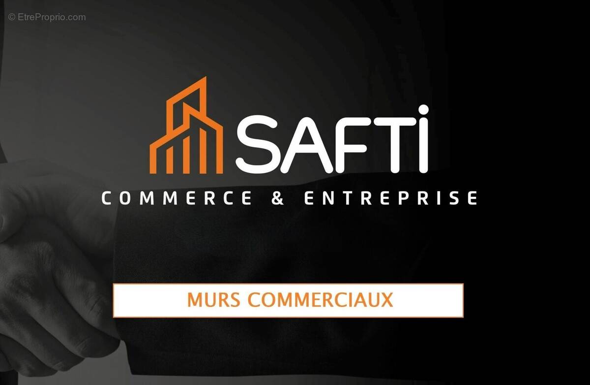 Photo 1 - Commerce à FREJUS