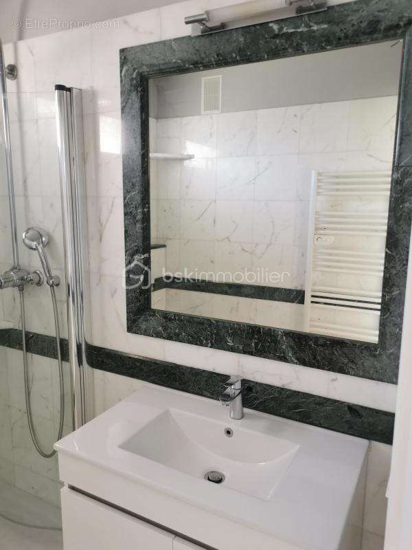 Appartement à LE CANNET