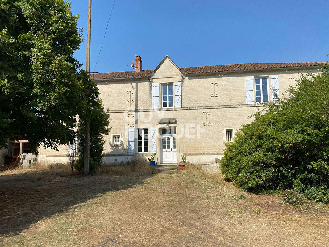 Maison à LE LANGON